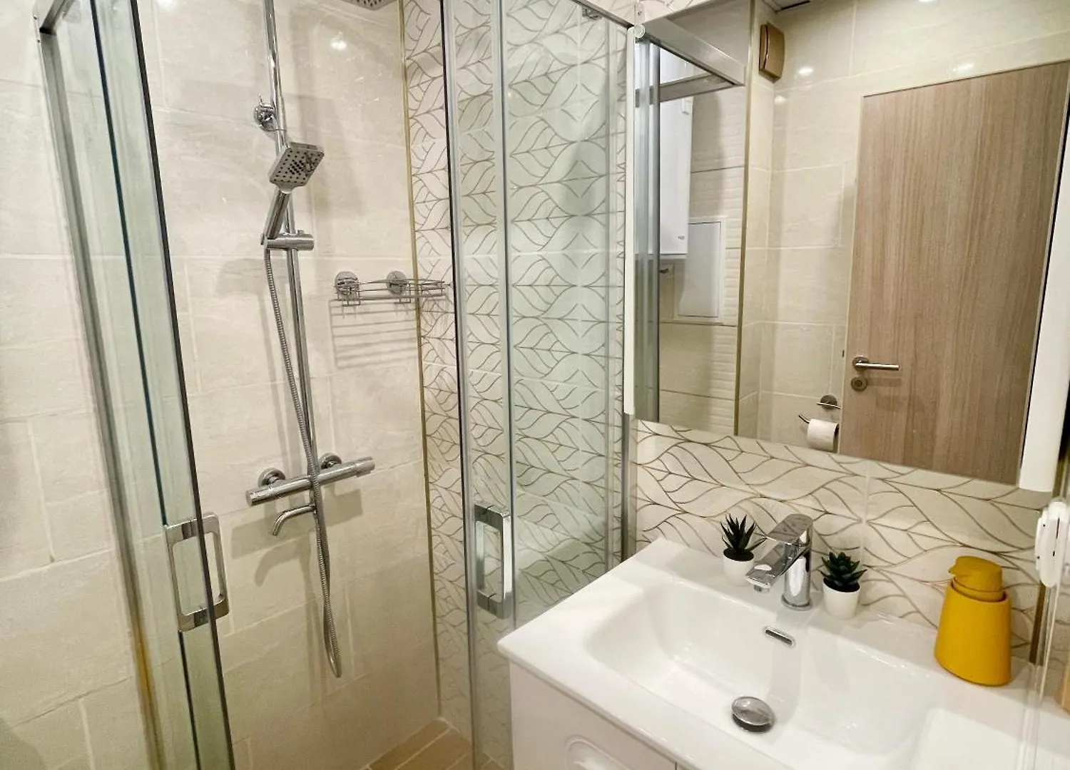 Cozy Corner Briz Apartment Varna 0*,